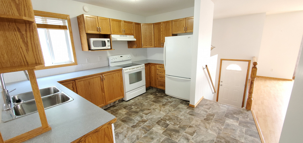 Red Deer House For Rent 4 Bedrooms 2 Bathrooms Price 1850